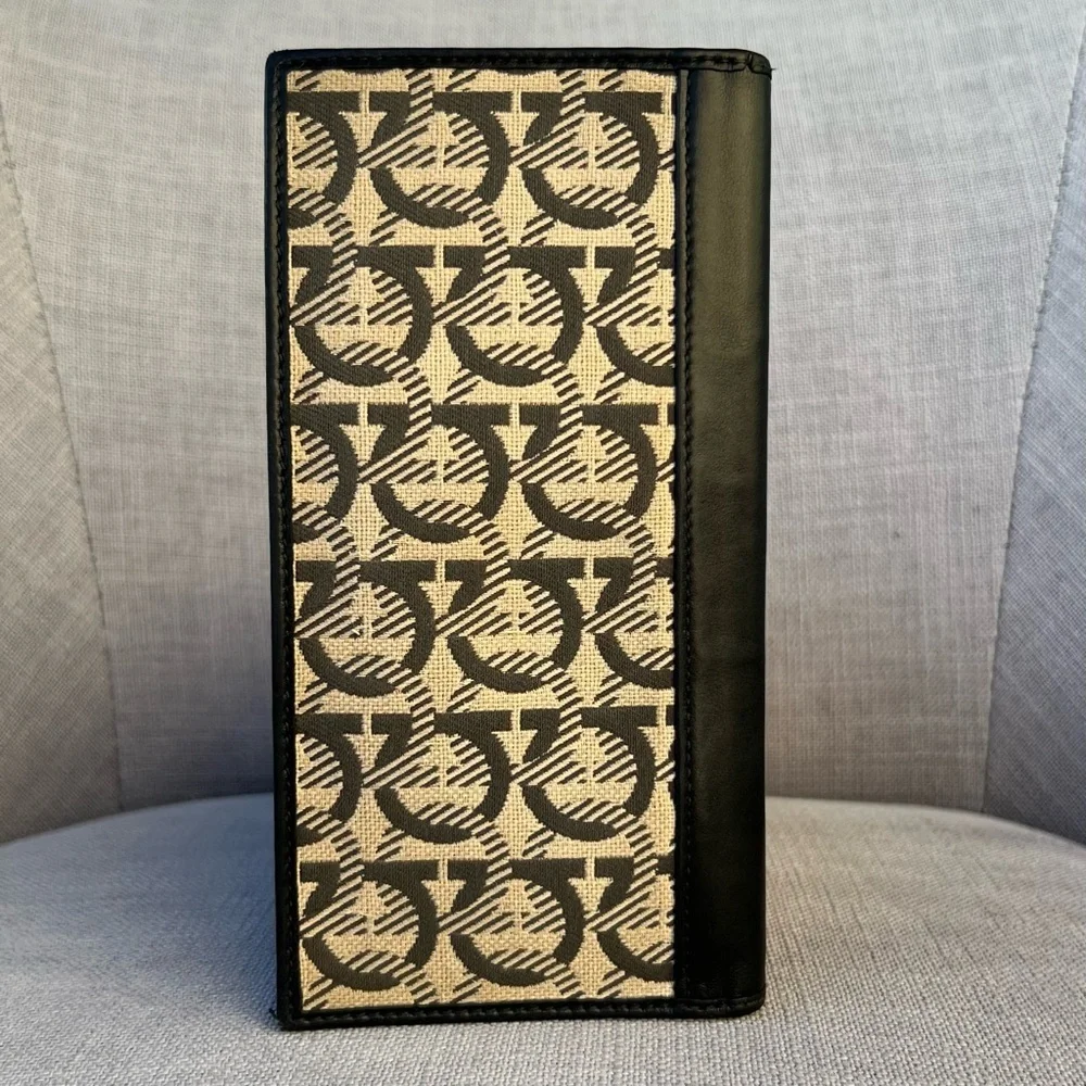 Salvatore Ferragamo The Gancini Logo Long Leather Bifold Wallet